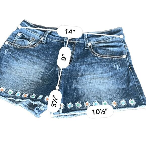 Guess daisy flowers embroidered jeans shorts - Picture 4 of 8